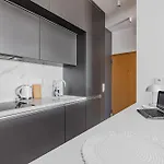 Superapart Kolejowa 49a - Blisko Centrum I Metra Apartman